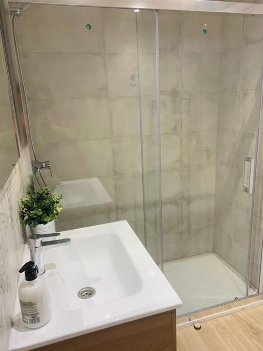 Piso Nuevo En A Pie De Playa Apartment *